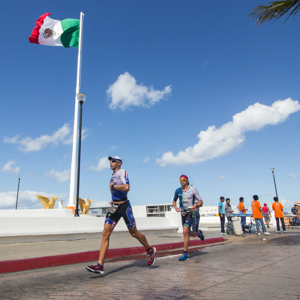 Ironman Cozumel, triatletas, México, malecon cozumel